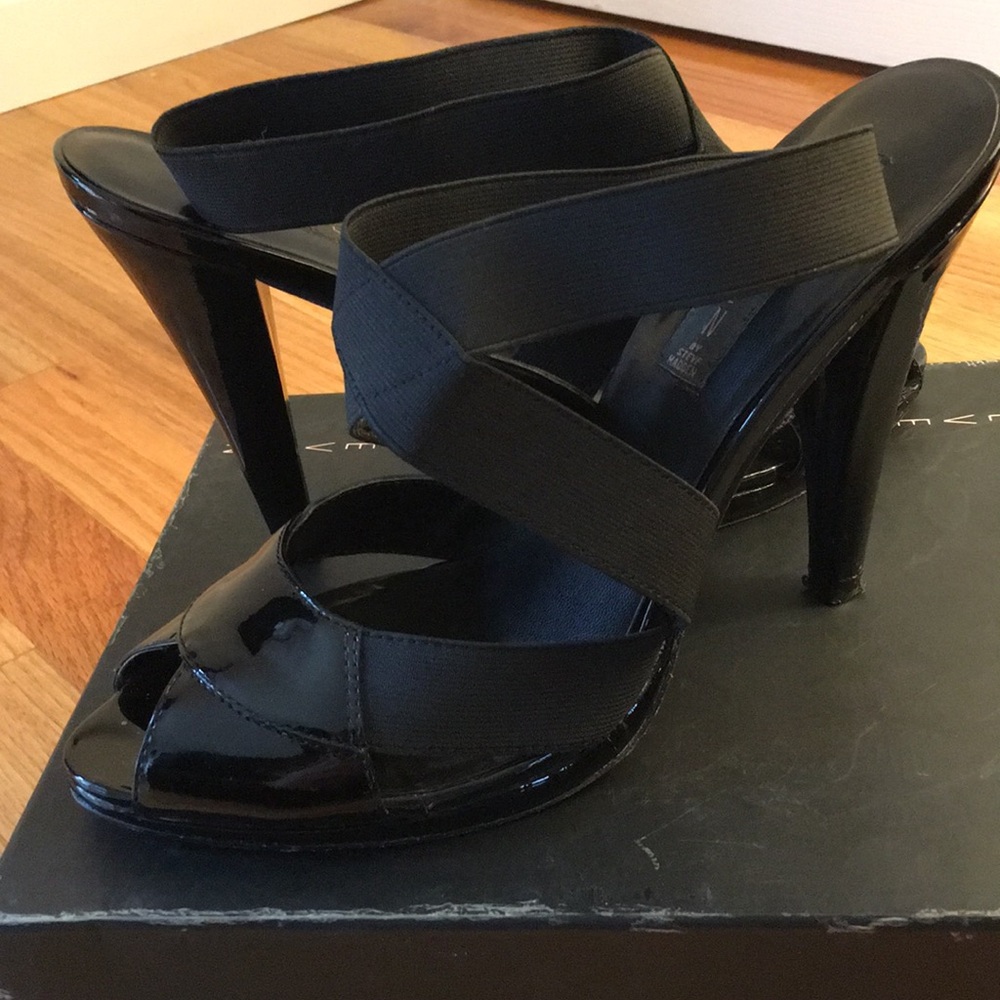 Steven by Steve Madden black patent leather heels